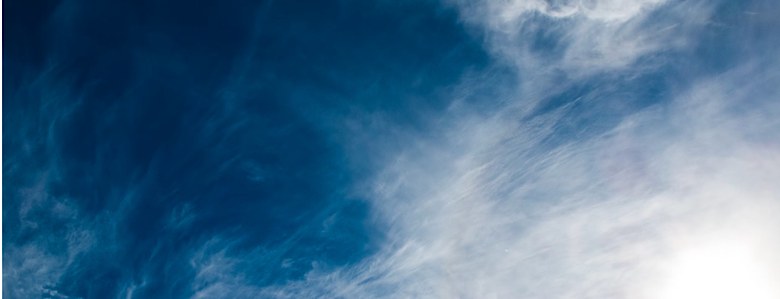 Stockfoto Blauer Himmel mit Wolken